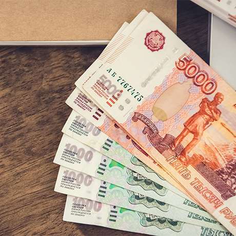 Сокращенным на основной работе совместителям оплатят период трудоустройства